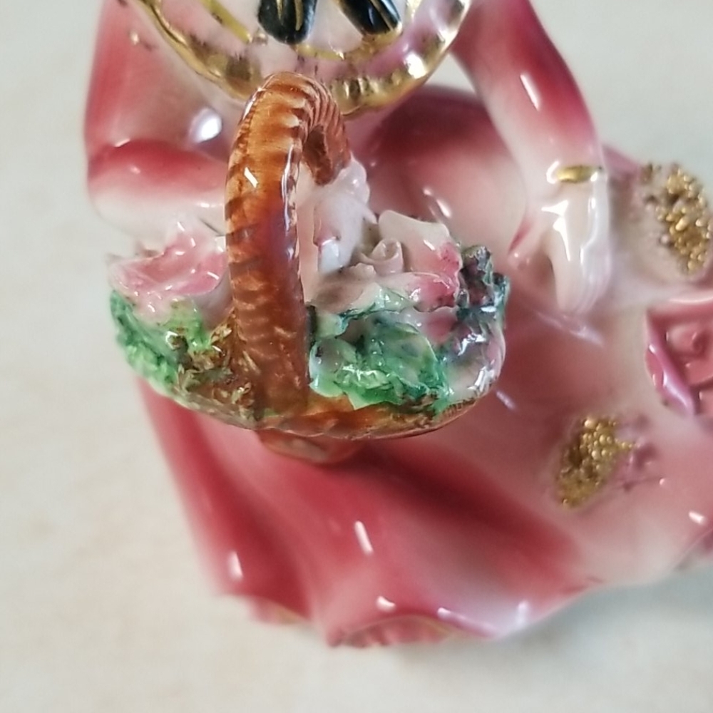 Vtg Mid Century Handpainted Flower Girl Figurine - Picture 3 of 10
